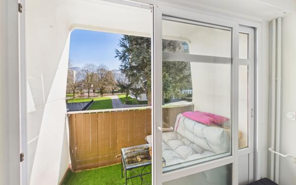 Appartement à vendre    4 pièces • 83,81 m2 Cognin