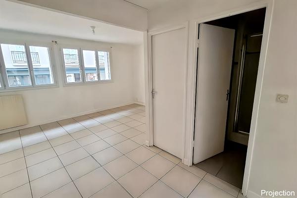 APPARTEMENT TYPE 2 CENTRE VILLE