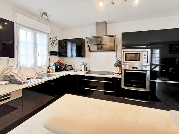 Maison de plain-pied, Salviac, 124m² , 3 chambres
