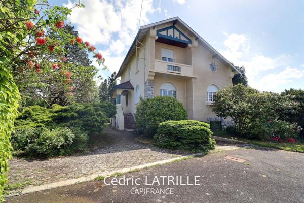 Maison de famille au cachet des années 40 à vendre 8 pièces TARBES (65)