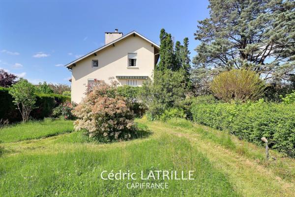 Maison de famille au cachet des années 40 à vendre 8 pièces TARBES (65)