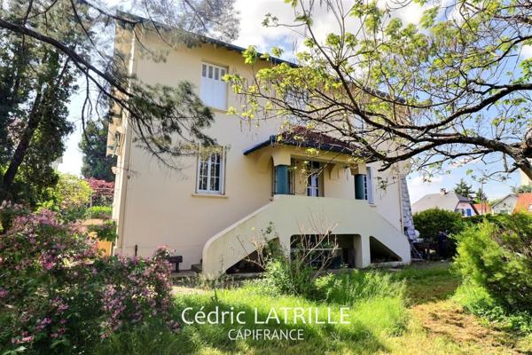 Maison de famille au cachet des années 40 à vendre 8 pièces TARBES (65)