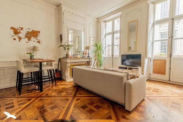 Appartement à vendre |  Bordeaux |  2 pièces | 54 m²