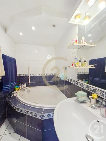 Appartement Local à vendre  5 pièces - 136,92 m2 LYON - 69004