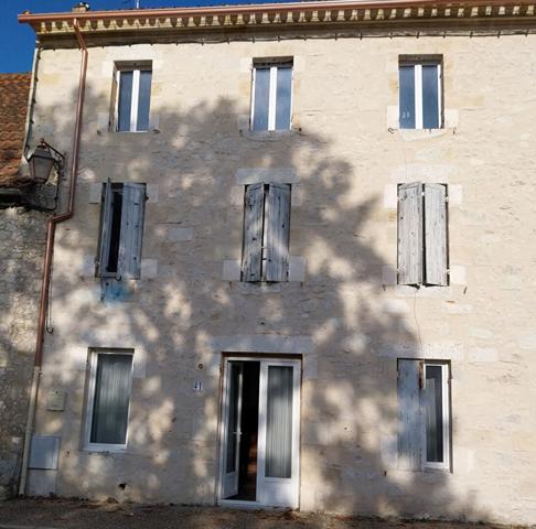 Maison de ville avec jardin ? Un bien rare aux multiples possibilités