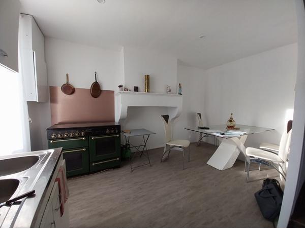 Maison de ville avec jardin ? Un bien rare aux multiples possibilités