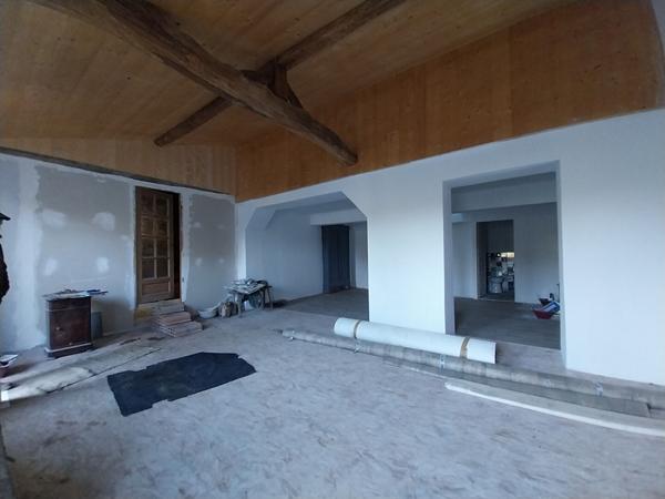 Maison de ville avec jardin ? Un bien rare aux multiples possibilités