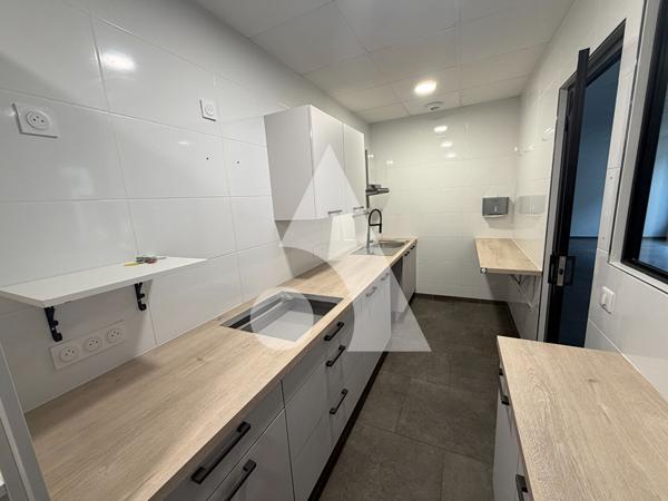 Local commercial 77.33 m2