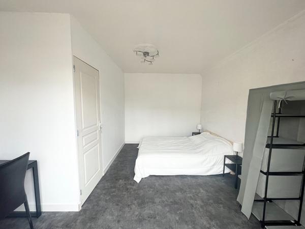 Chambre 1 pièce 14 m2