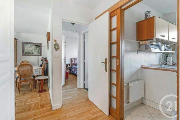 Appartement à vendre  2 pièces - 46,93 m2 PARIS - 75018