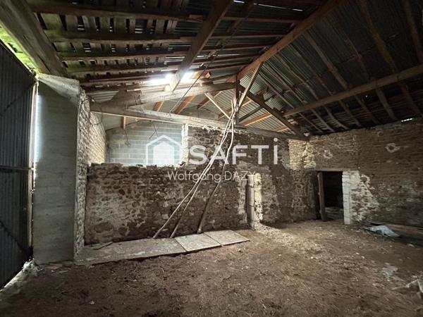 Grange en pierre sur terrain constructible