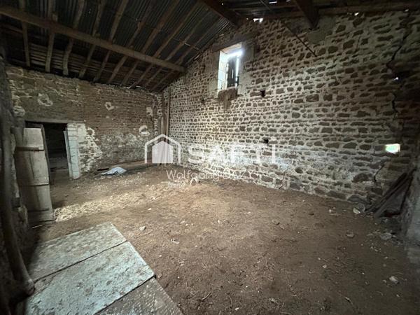 Grange en pierre sur terrain constructible