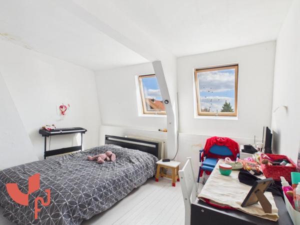 Maison 5 pièces, garage de 45m2, extérieur