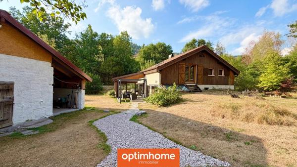 Fermette vosgienne rénovée – 138 m² environ – Terrain 3 036 m² – Nature, charme et tranquillité