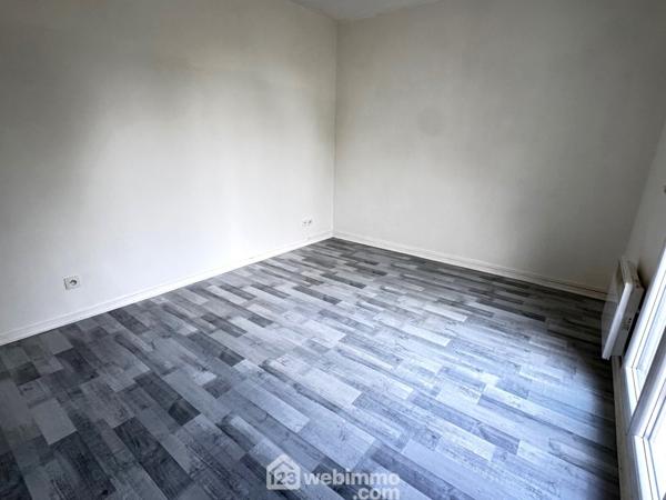 Appartement 49.72 m² à Lisses 91090