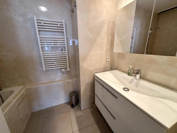 Appartement à vendre 2 pièces PARIS 7EME ARRONDISSEMENT (75)