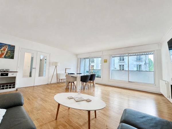 Appartement à vendre 2 pièces PARIS 7EME ARRONDISSEMENT (75)