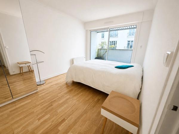 Appartement à vendre 2 pièces PARIS 7EME ARRONDISSEMENT (75)