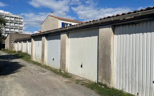 Stationnement à vendre    La Rochelle