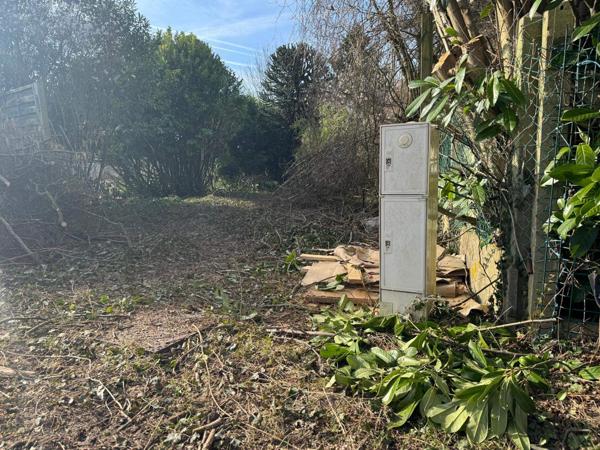 TERRAIN A BATIR DE 1765 M2