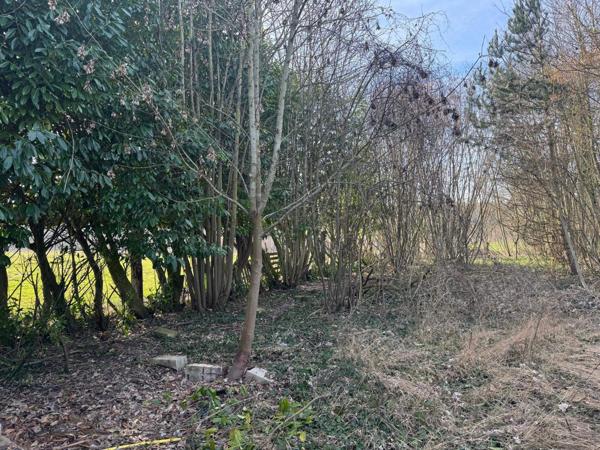 TERRAIN A BATIR DE 1765 M2