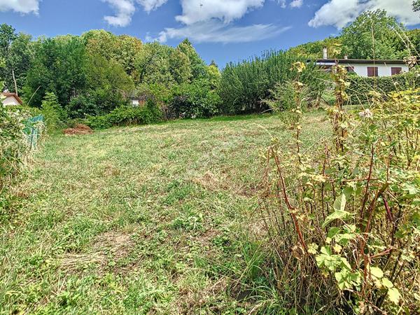 Terrain de 780 m² à vendre sur Clarafond Arcine (Libre de constructeur)