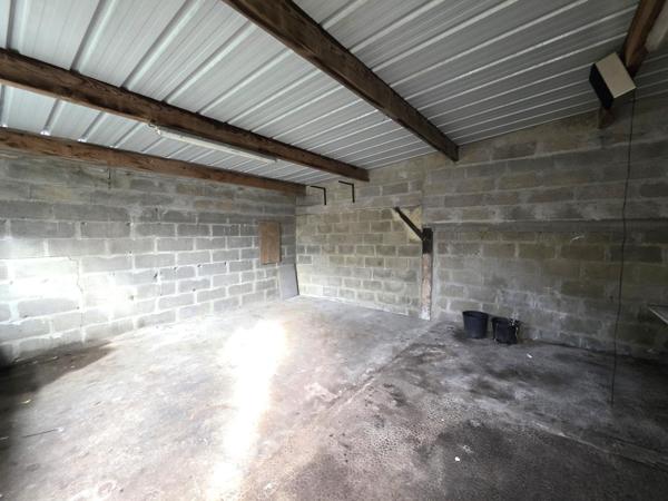 Maison Familiale 6 chambres, avec garages et terrain