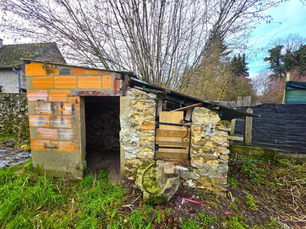Maison Familiale 6 chambres, avec garages et terrain