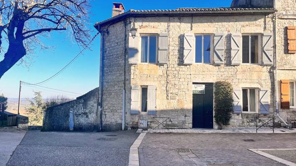 Lauzerte - Vue imprenable pour cette Bâtisse de village du Quercy Lauzerte