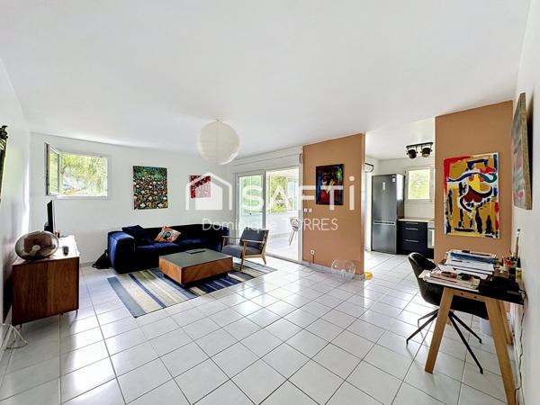 SCHOELCHER :  Spacieux appartement T4 de 88 m² vue dégagé avec balcon fermé