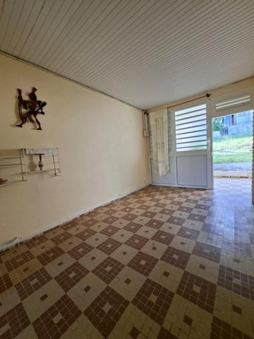 Maison de type F4 avec fort potentiel de modernisation