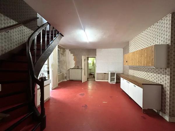 Projet de rénovation avec fort potentiel au coeur de Civray