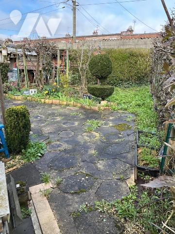 Maison avec 3 chambres, bureau, garage, jardin