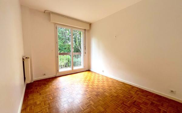 Appartement à vendre    5 pièces • 96,06 m2 Sceaux