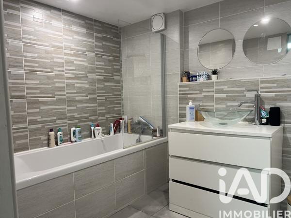 Maison à vendre 6 pièces 154 m² Saint-Étienne-de-Chigny