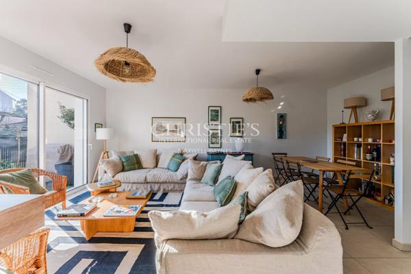 Villa en ville de printemps – 50m de la plage – 6 chambres