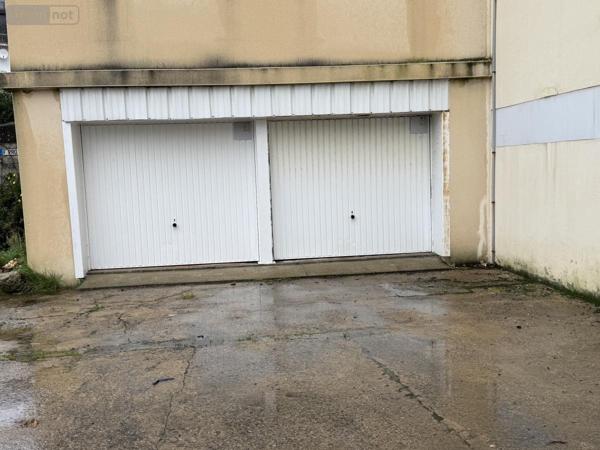 Garage - Parking à vendre à Vannes dans le Morbihan (56000), ref : 56002-1468