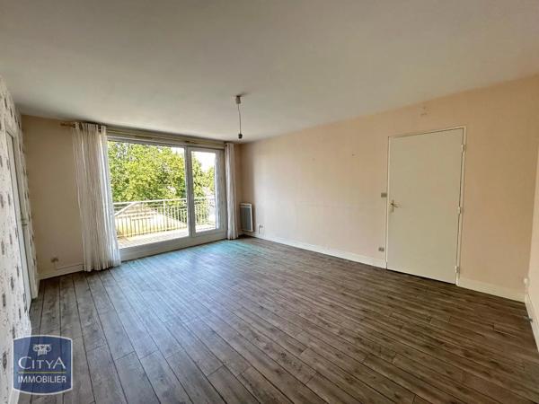 Appartement à louer 4 pièces 80.72m² Le Mans (72100)