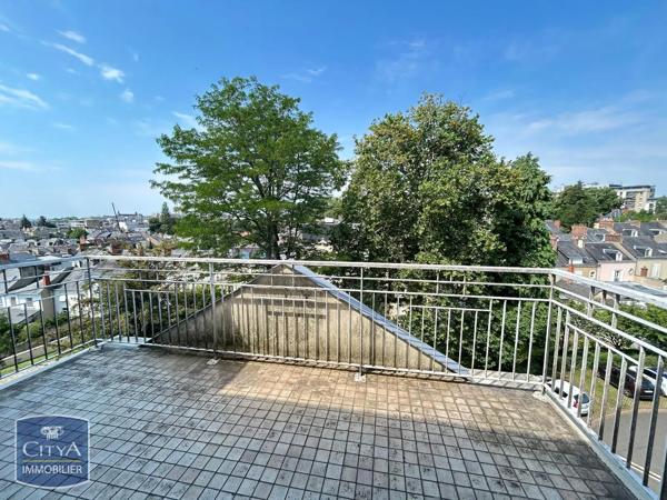Appartement à louer 4 pièces 80.72m² Le Mans (72100)