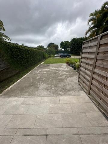 CHARMANT T3 dans belle propriété de campagne