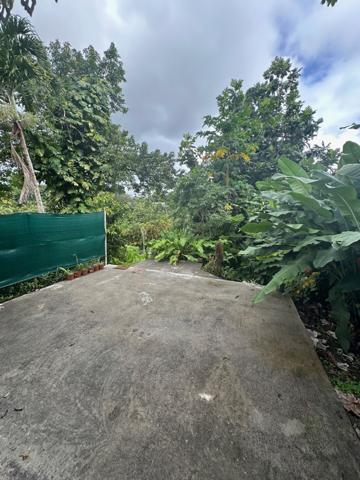 CHARMANT T3 dans belle propriété de campagne