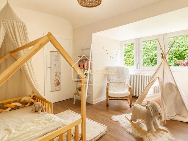 Maison familiale 5 chambres + cabinet indépendant – 208 m² – Grand terrain – Isbergues