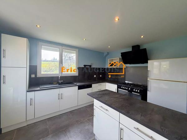 Vente                                                      Maison
                        
                     4 pièces                      110 m2                     à La Ferté-sous-Jouarre