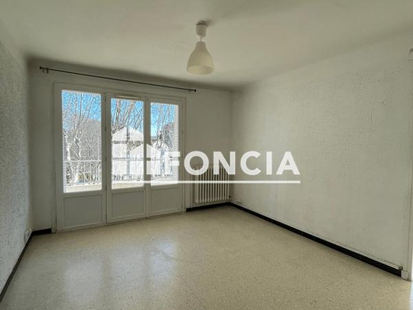 Location Appartement 2 pièces 39.35 m² - 11 AVENUE CHARLES FLAHAULT Montpellier 34000