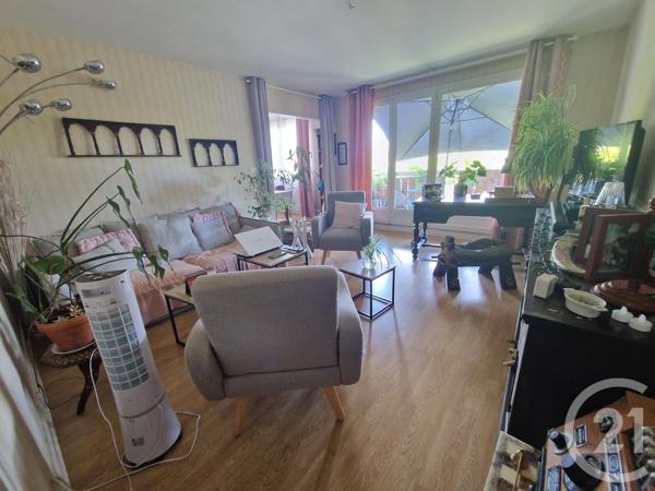 Appartement T4 à vendre  5 pièces - 127 m 2   BRIVE LA GAILLARDE  - 19