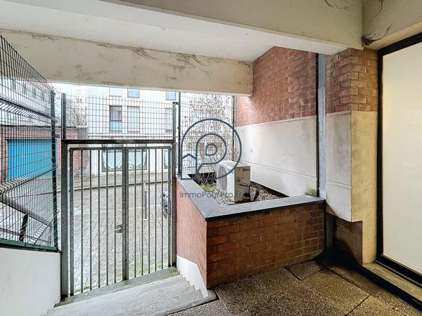 🏢 LILLE CENTRE – BUREAUX D'ANGLE 238 m²  AVEC TERRASSE & PARKINGS | RARE DANS LE SECTEUR !