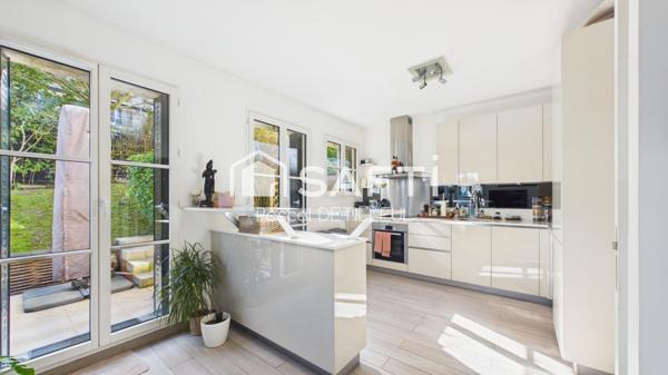 GARCHES – Buzenval Domaine le Cottage maison 7 pièces 133m2 avec jardin