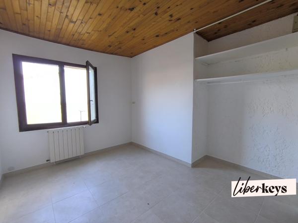 🏠 Maison familiale T5 plain-pied, piscine et garage
