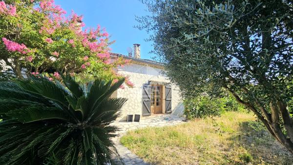 Maison Villeneuve Loubet 8 pièce(s) 263 m²
