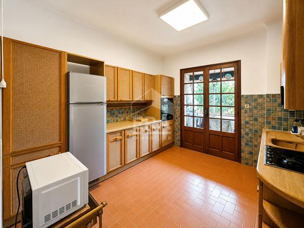 Maison Villeneuve Loubet 8 pièce(s) 263 m²